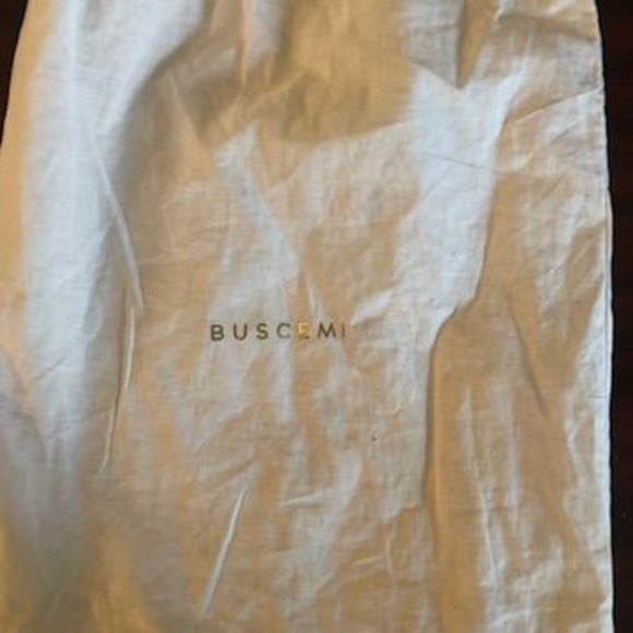 Size 9 Fuschia slides - Picture 6 of 6